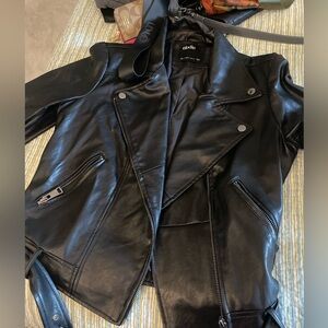 NWOT!! Elodie Medium leather jacket